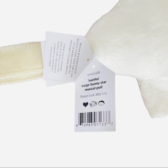 Jellycat Bashful Beige Bunny Star Musical Pull New with Tags - Picture 6 of 8